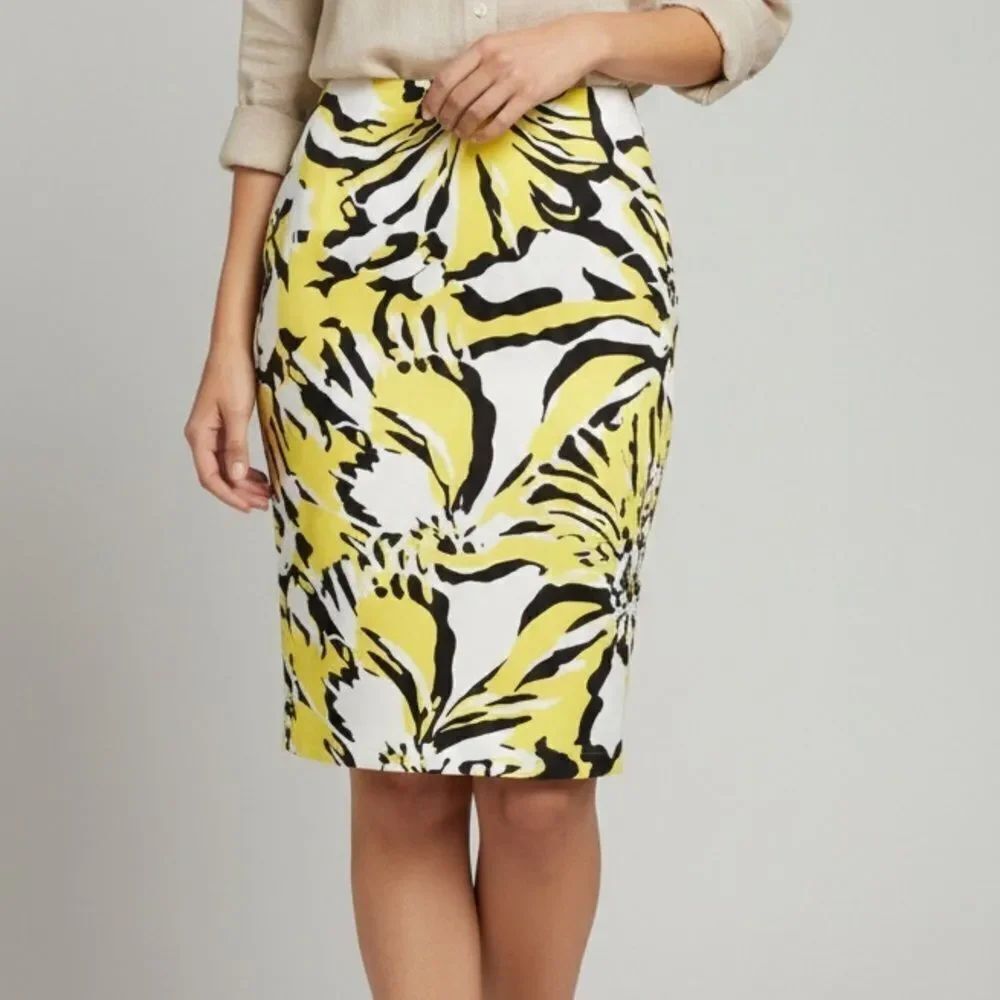 Take 50% OFF- Express Design Studio Women’s Skirt, Size-8